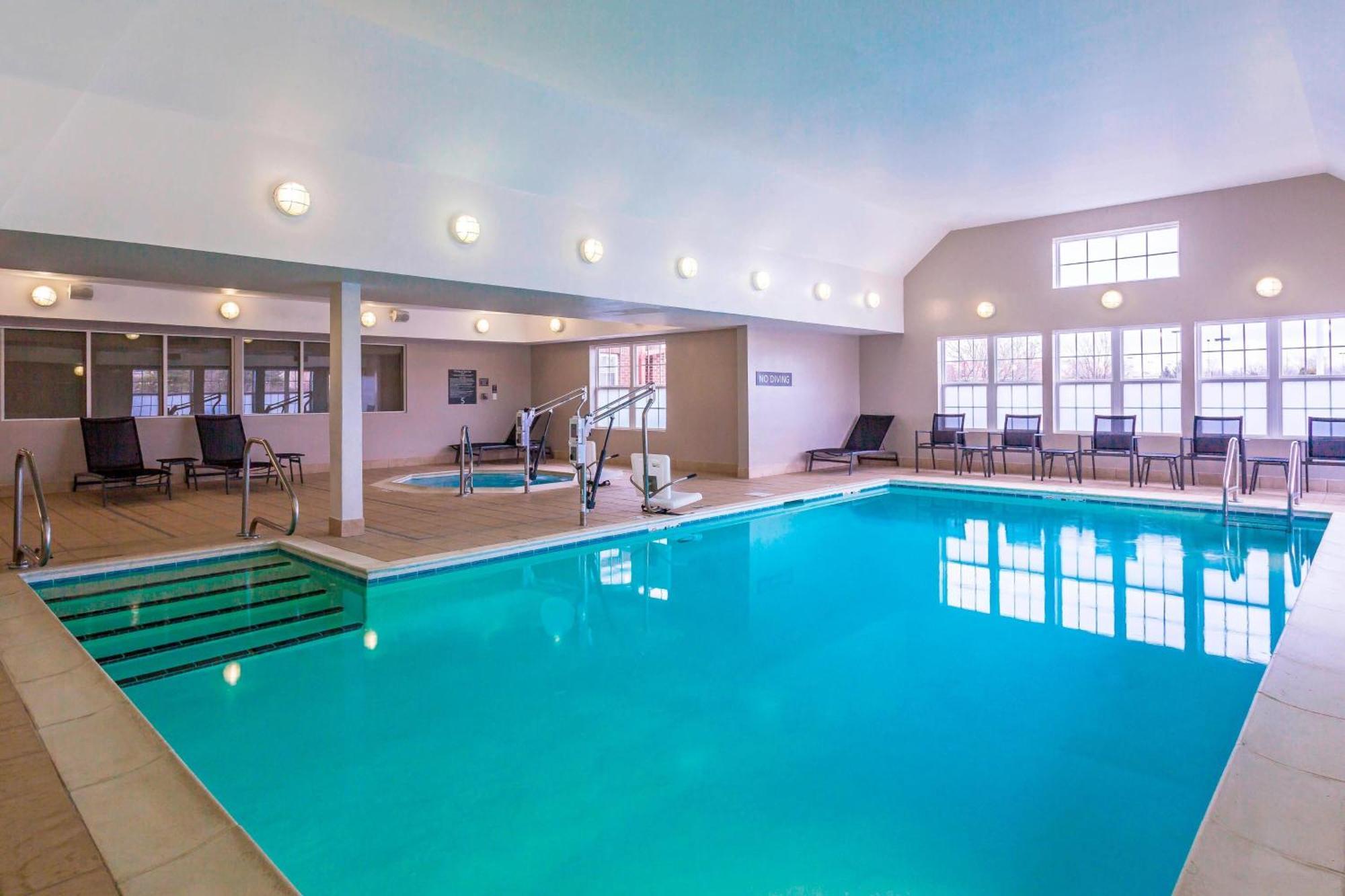 Residence Inn Louisville Northeast Εξωτερικό φωτογραφία
